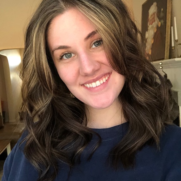 Meet the Posher, Terrin - Picture 3 of 4